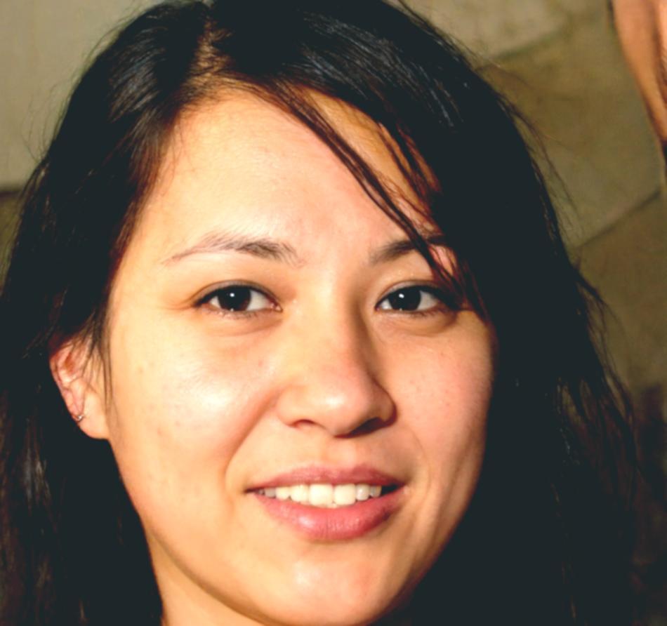 Retrato profesional de Carla Mendizábal, consultora en finanzas personales